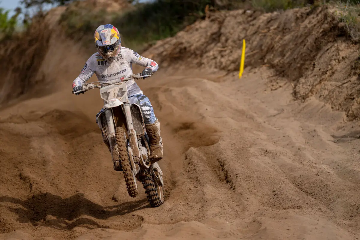 MX2 | GP Sardegna 2025, de Wolf: “La decima vittoria è speciale”