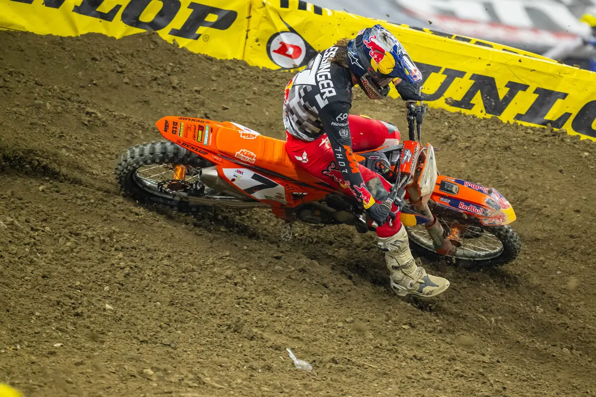 Supercross | Aaron Plessinger emerge dalla palude di Foxborough
