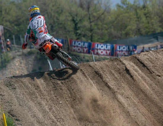 MX2 | GP Trentino 2025, Adamo: “Vittoria importante, ma i doppiaggi sono un problema”