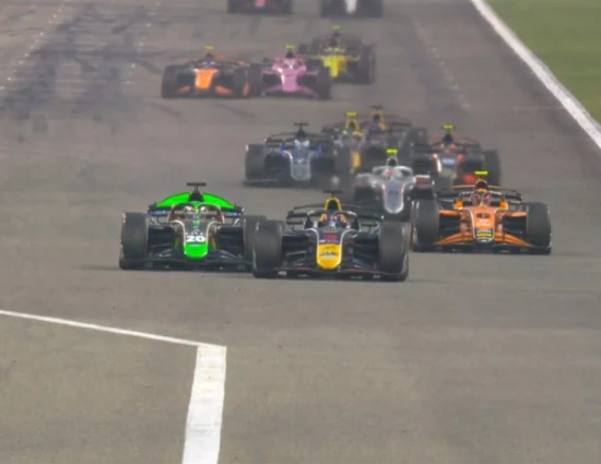 F2 | GP Bahrain 2025: Martì vince una caotica Sprint Race davanti a Verschoor e Durksen. Minì 8°, Fornaroli 9°