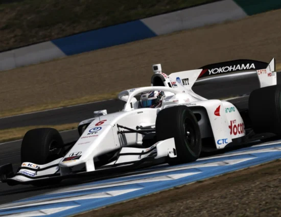 Super Formula | Motegi 2025: Kakunoshin Ohta fa sua la gara domenicale e va in testa al campionato