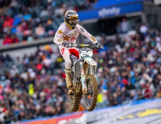Supercross | Philadelphia 2025, Hampshire: “Alla prima partenza ho sentito il polso fare crack, per fortuna è tutto a posto”