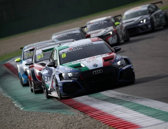 TCR Italy | Schieramento a tre per Aikoa Racing con Nicola Baldan, Filippo Barberi e Francesco Cardone