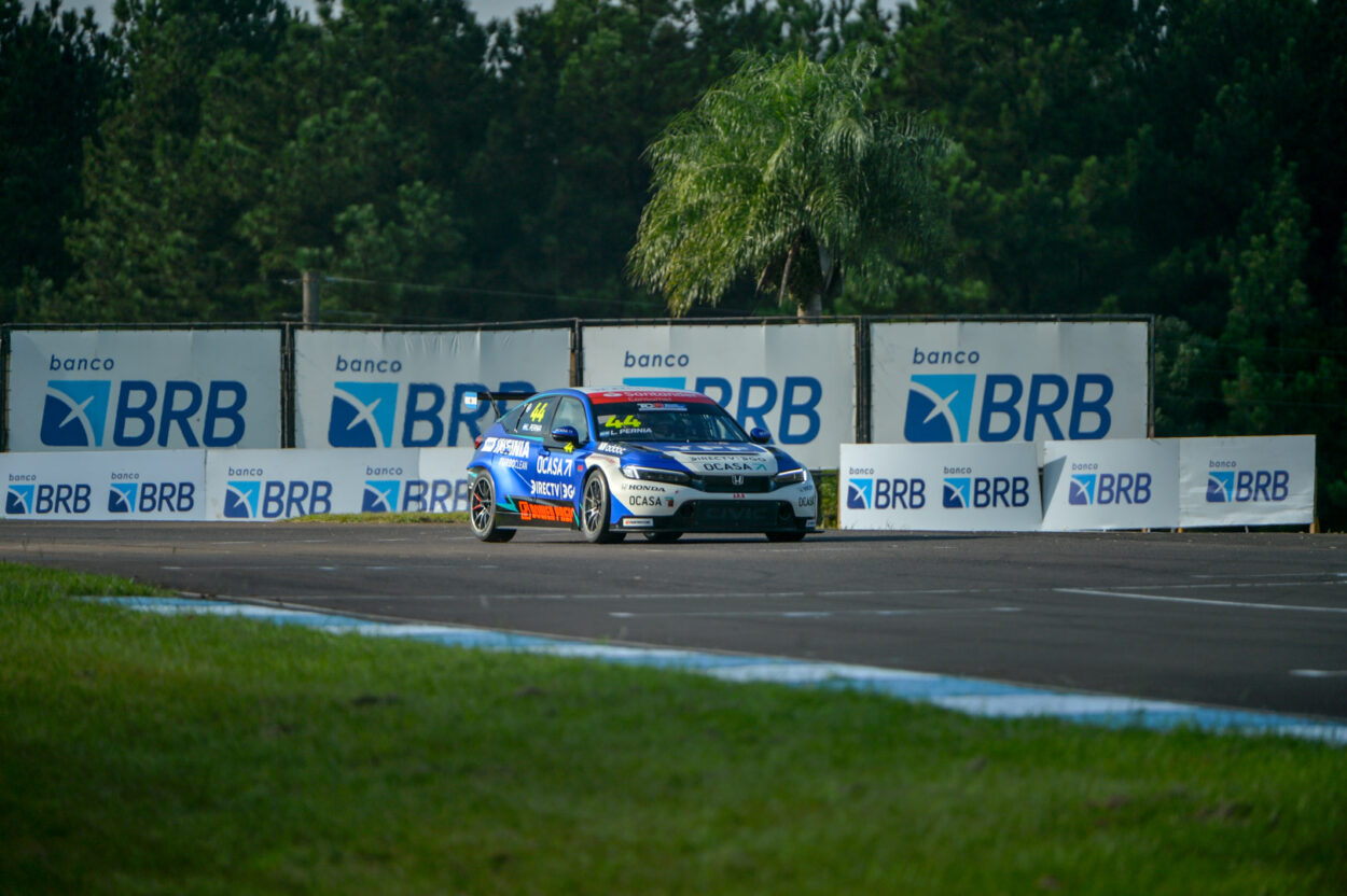 TCR South America 2025: Son Follows Father, Pernía’s First Pole