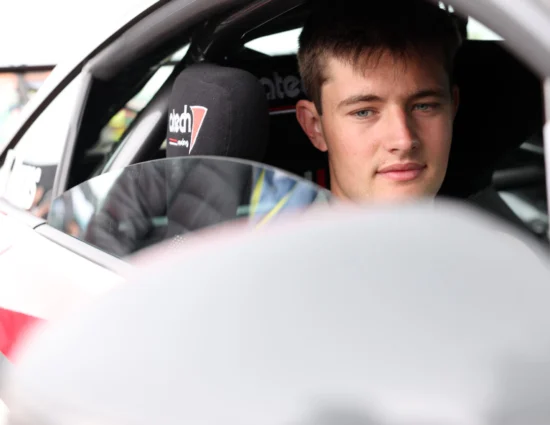 TCR UK | Donington #2 2025, Qualifiche: Bradley Burns in pole al debutto davanti ad Adam Shepherd