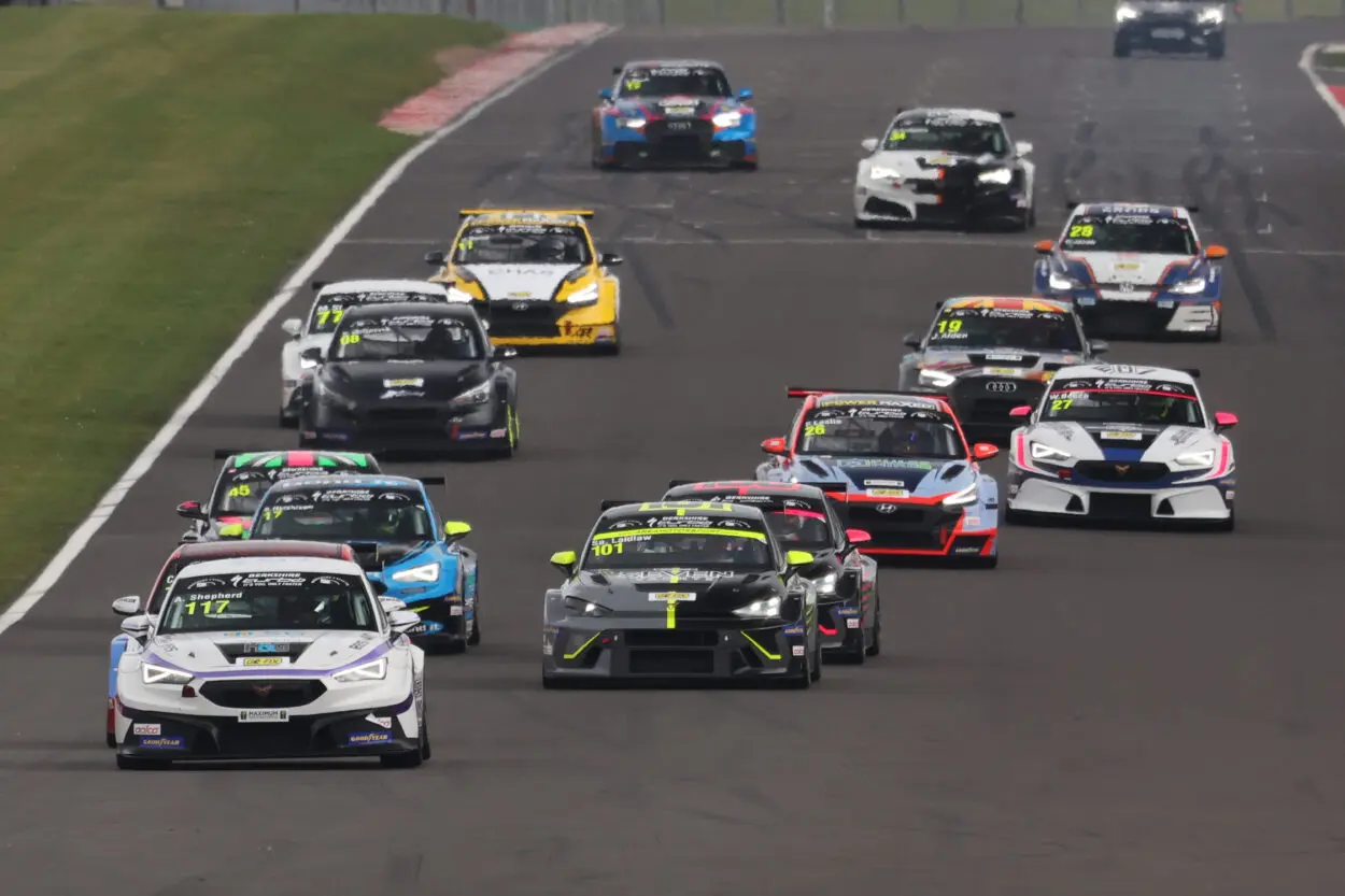 TCR UK | Anteprima Donington #2 2025: il weekend della 100esima gara