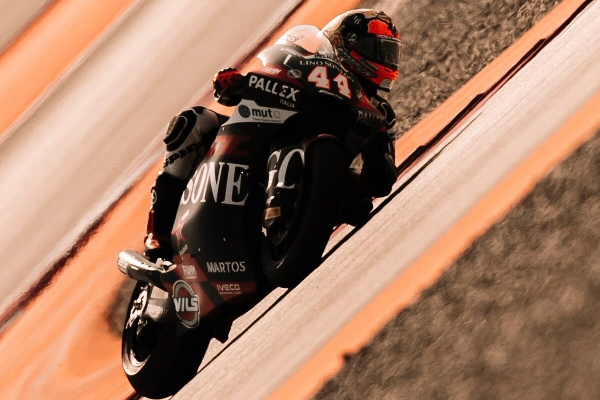 Moto2 | GP Qatar 2025, Gara: vittoria in rimonta e leadership del ...
