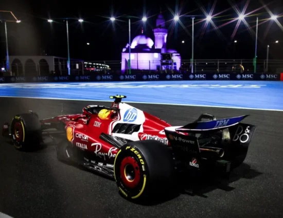 Blog | Cosa ci racconta dei media la crisi di Lewis