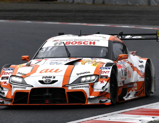 Super GT | Okayama 300km 2025: au TOM’S domina in una gara bagnata