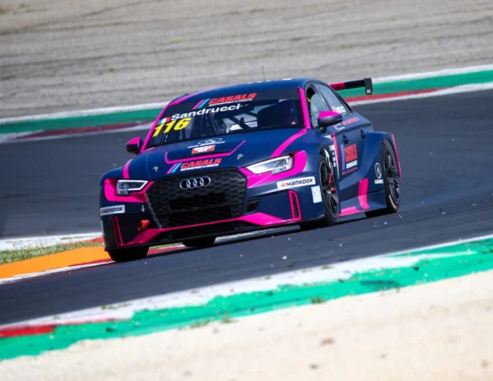 TCR Italy DSG | Vallelunga 2025: Gustavo Sandrucci vince Gara 2 sulla pista di casa