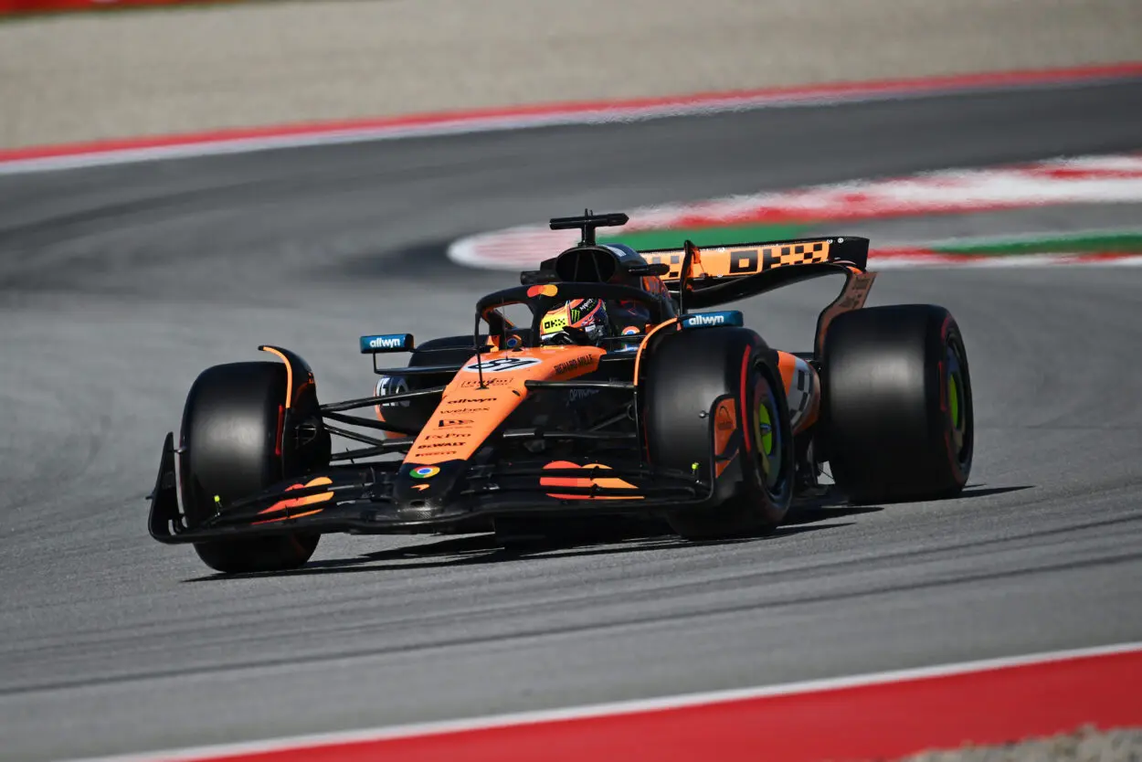 F1 | GP Spagna 2025, FP2: Piastri il più veloce, Russell 2°, poi Verstappen e Norris a pari tempo. Leclerc 5° davanti ad Antonelli. 11° Hamilton
