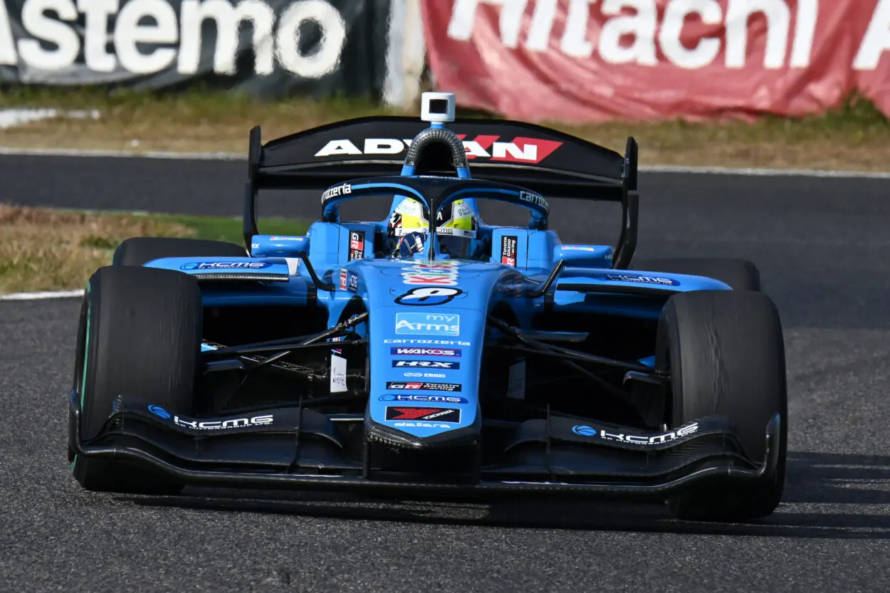 Super Formula | Yuhi Sekiguchi e Rikuto Kobayashi presenti ai test del Fuji con KCMG