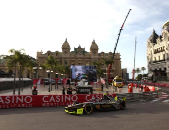 Formula E | Monaco ePrix #1 2025: Beckmann penalizzato per aver infranto il tempo minimo del Pit Boost. NFA per Wehrlein nell’incidente con Barnard