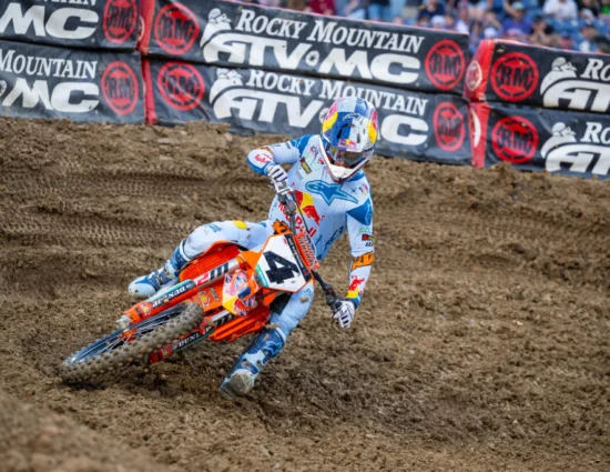 Supercross | Denver 2025, Sexton: “Webb è stato aggressivo al via, ma ho dimostrato di essere più forte”