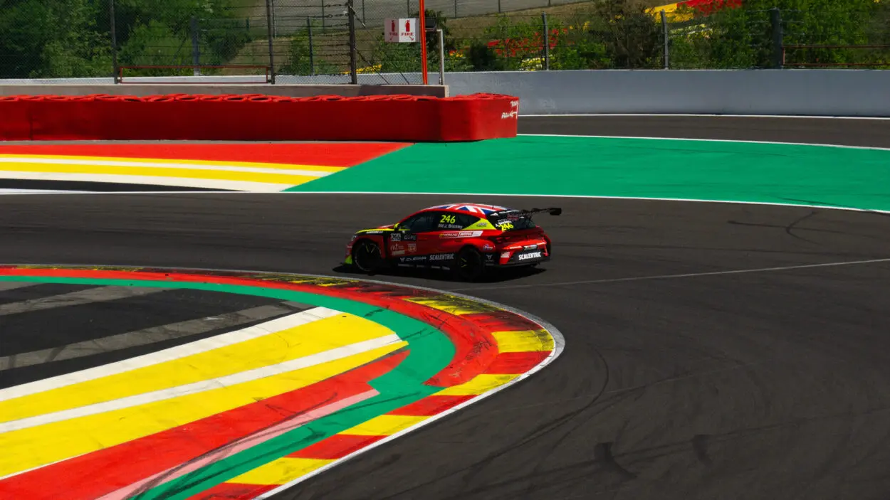 TCR Europe | Spa-Francorchamps 2025, Jenson Brickley: “Passo buono all’inizio, poi le vibrazioni hanno reso tutto più difficile”