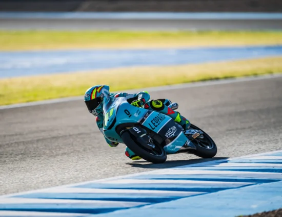 Moto3 | GP Francia 2025, FP1: Adrian Fernandez brucia la concorrenza in una sessione piena di imprevisti