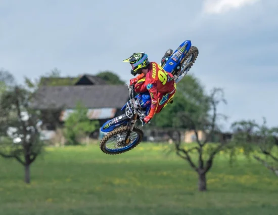 MXGP | GP Spagna 2025, gara di qualifica: Geerts risorge dopo le cadute di Febvre e Coenen