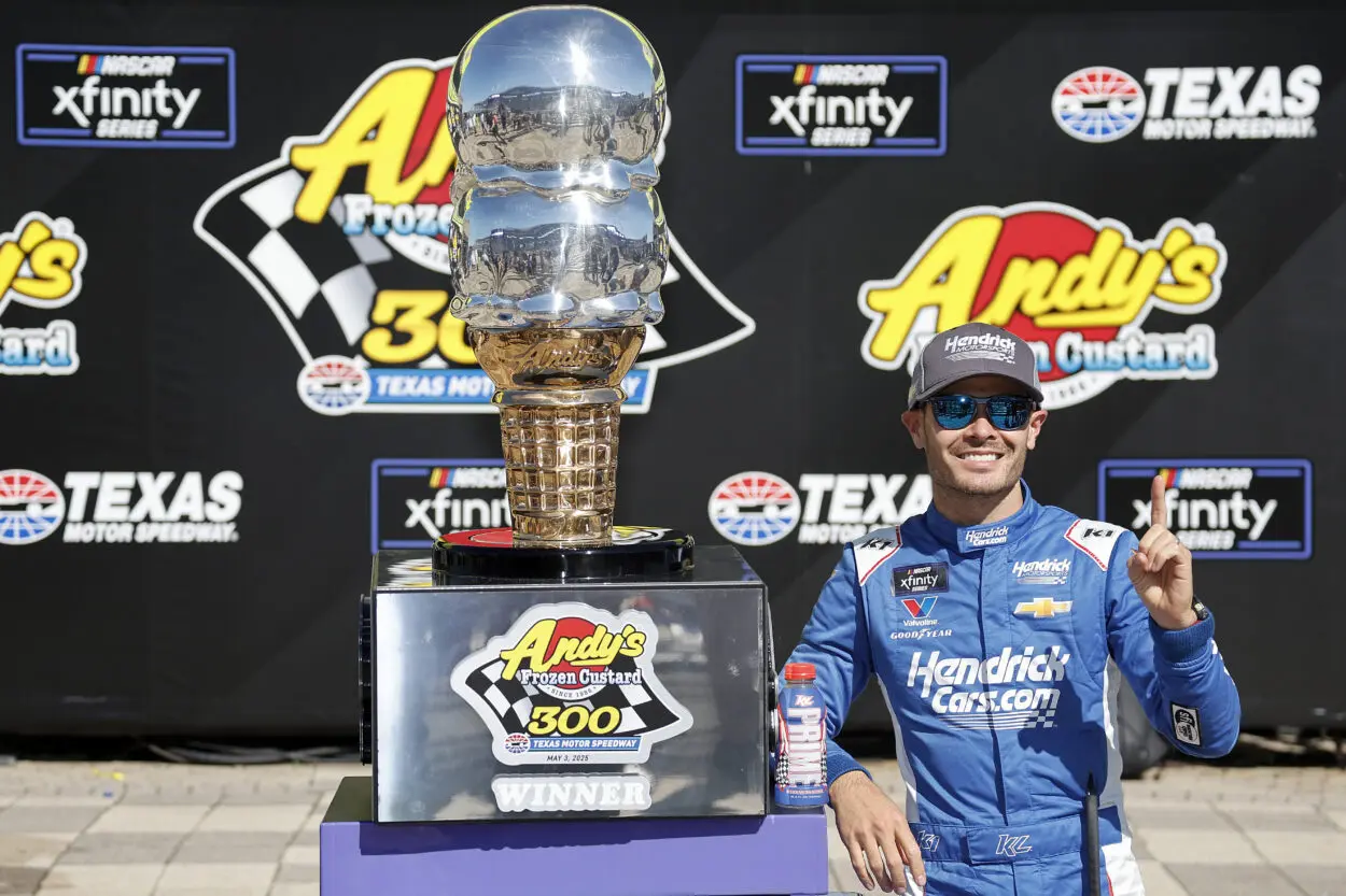 NASCAR | Xfinity Series, Texas 2025: Larson vince sostituendo l’infortunato Zilisch