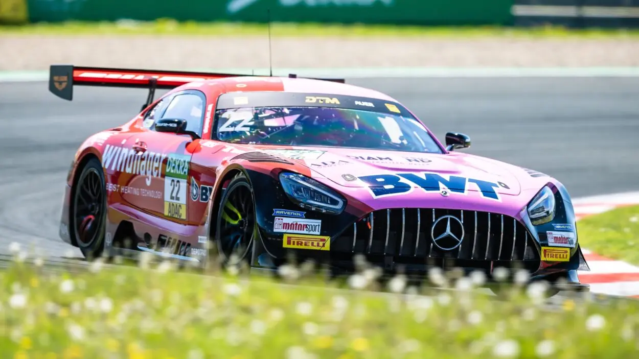 DTM | Lausitzring 2025: Lucas Auer centra la pole position nelle Qualifiche 1 con il record della pista