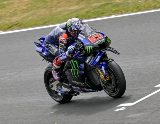 MotoGP | GP Francia 2025: Fabio Quartararo strappa la pole position a Marc Marquez. Bagnaia indietro, 6°