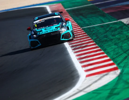 TCR Italy | Misano #1 2025, Gara 1: Dominio di Nic Taylor che lascia solo le briciole agli avversari