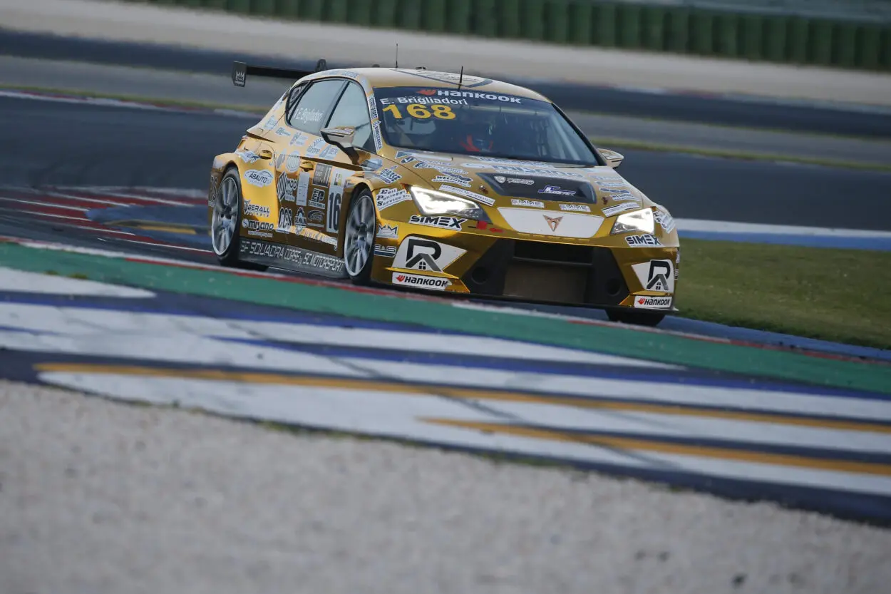 TCR Italy DSG | Misano #1 2025, Gara 1: Brigliadori in solitaria centra il successo davanti al compagno di squadra Danova