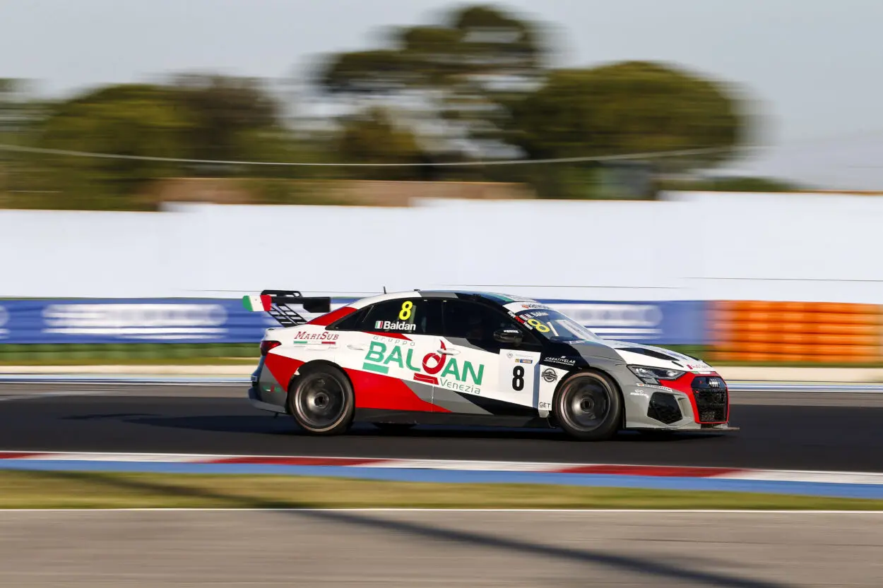 TCR Italy | Misano #1 2025, Gara 2: Baldan resiste a Imberti e conquista il primo successo stagionale