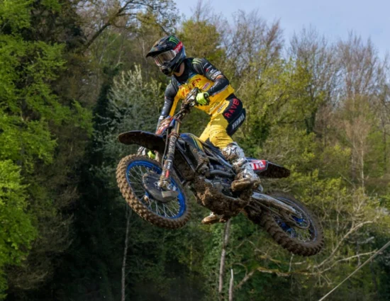 EMX250 | GP Portogallo 2025: doppietta per Reišulis nel fango, Mancini sfiora il podio