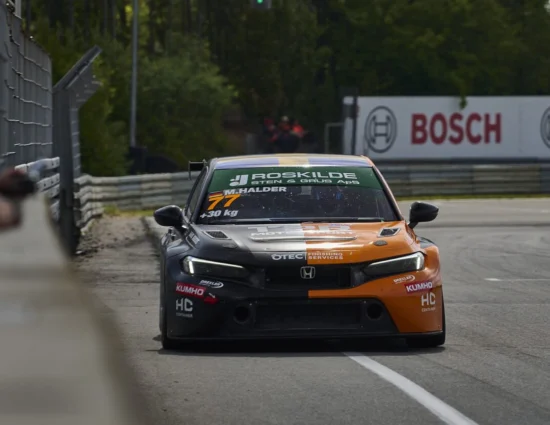 TCR Denmark | Jyllandsringen #1 2025: Ebdrup e Halder (record vittorie TCR) approfittano di un Jensen spento e prendono la vetta condivisa della classifica