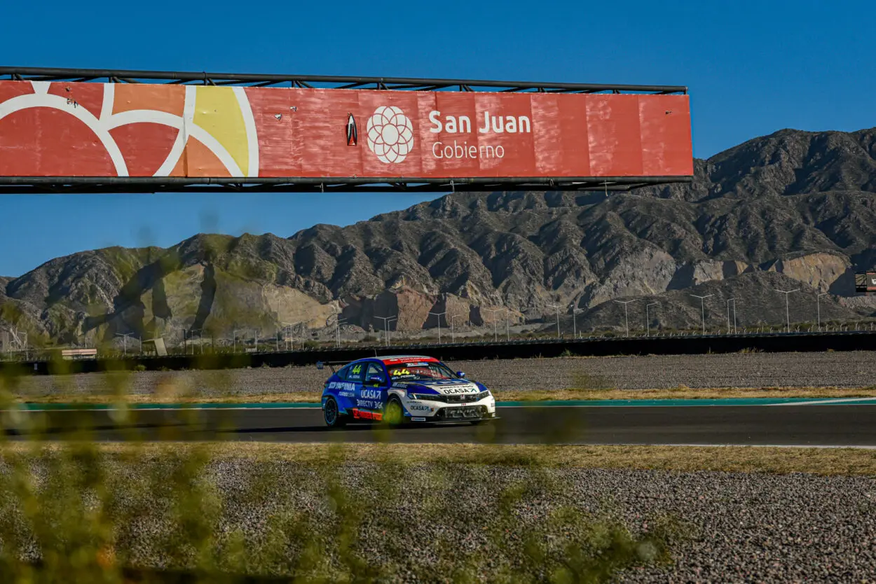 TCR South America | San Juan Villicum 2025, Qualifiche: Leonel Pernía un missile infermabile. Seconda pole consecutiva, Piquet Jr a sei decimi
