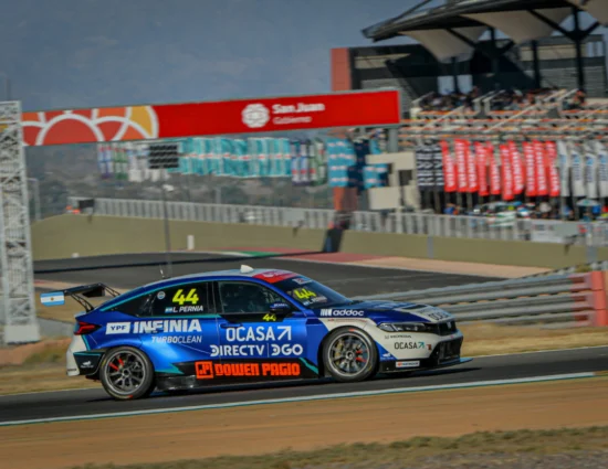 TCR South America | San Juan Villicum 2025, Gara 1: Leonel Pernía concretizza di nuovo la pole davanti a Reis e Yannantuoni. Fuori dal podio Cardoso