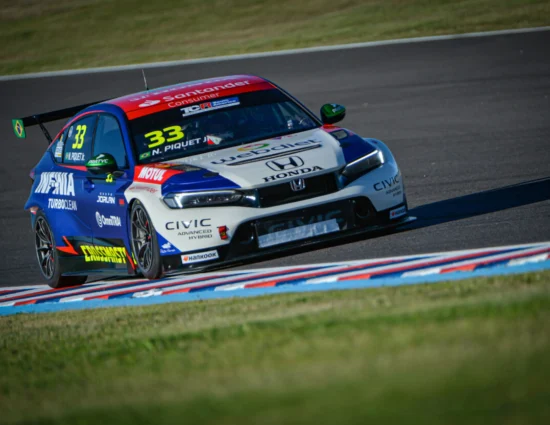 TCR South America | Termas de Río Hondo 2025, Qualifiche: Nelson Piquet Jr conquista la prima pole position nella serie battendo Leonel Pernía