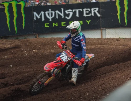 EMX250 | GP Francia 2025: Zanócz trionfa per la prima volta, ma Reišulis non molla