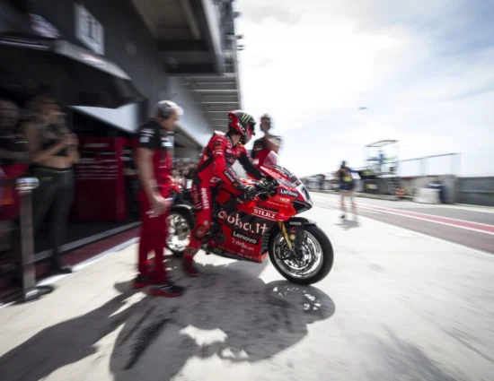 SBK | Round Italia 2025, warm-up: Nicolò Bulega primeggia anche nel turno di riscaldamento