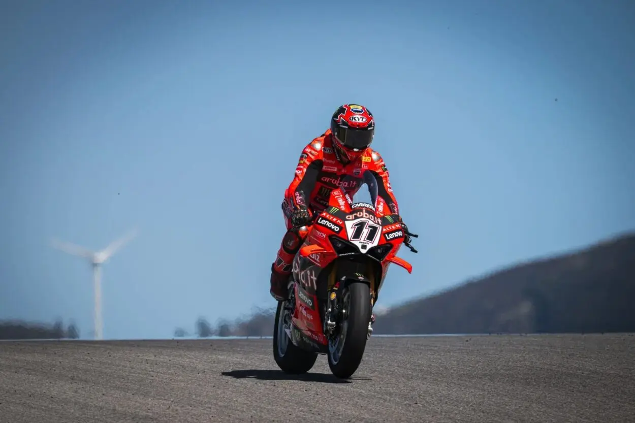SBK | Round Italia 2025, SP Race: Nicolò Bulega replica nella manche corta