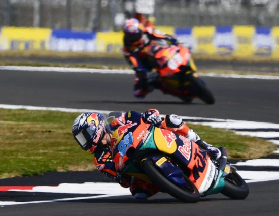 Moto3 | GP Gran Bretagna 2025: José Antonio Rueda retrocesso in fondo alla griglia per aver ostacolato Quiles e Piqueras in qualifica