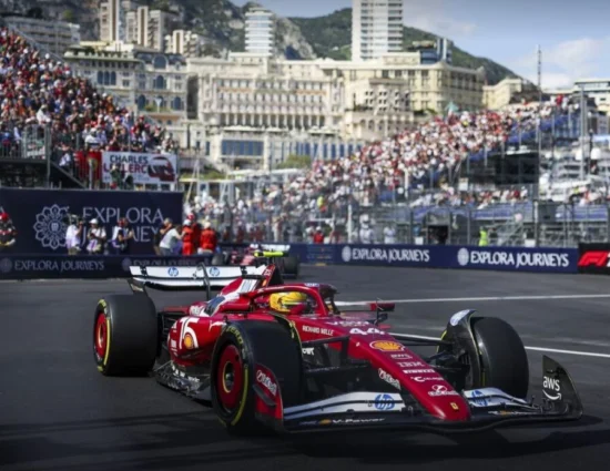 F1 | GP Monaco 2025, tre posizioni di penalità per Hamilton per impeding su Verstappen nel Q1. Partirà in settima posizione
