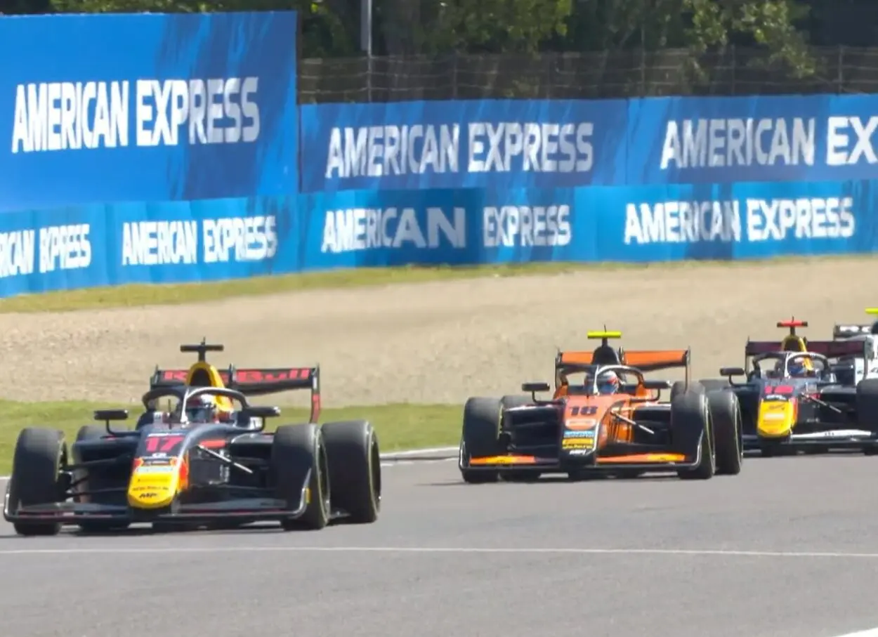 F3 | GP Emilia-Romagna 2025, Sprint Race: doppietta MP Motorsport con Tramnitz e Del Pino, terzo Tsolov