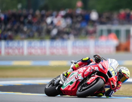 MotoGP | GP Francia 2025, warm-up: Joan Mir davanti a tutti sul bagnato