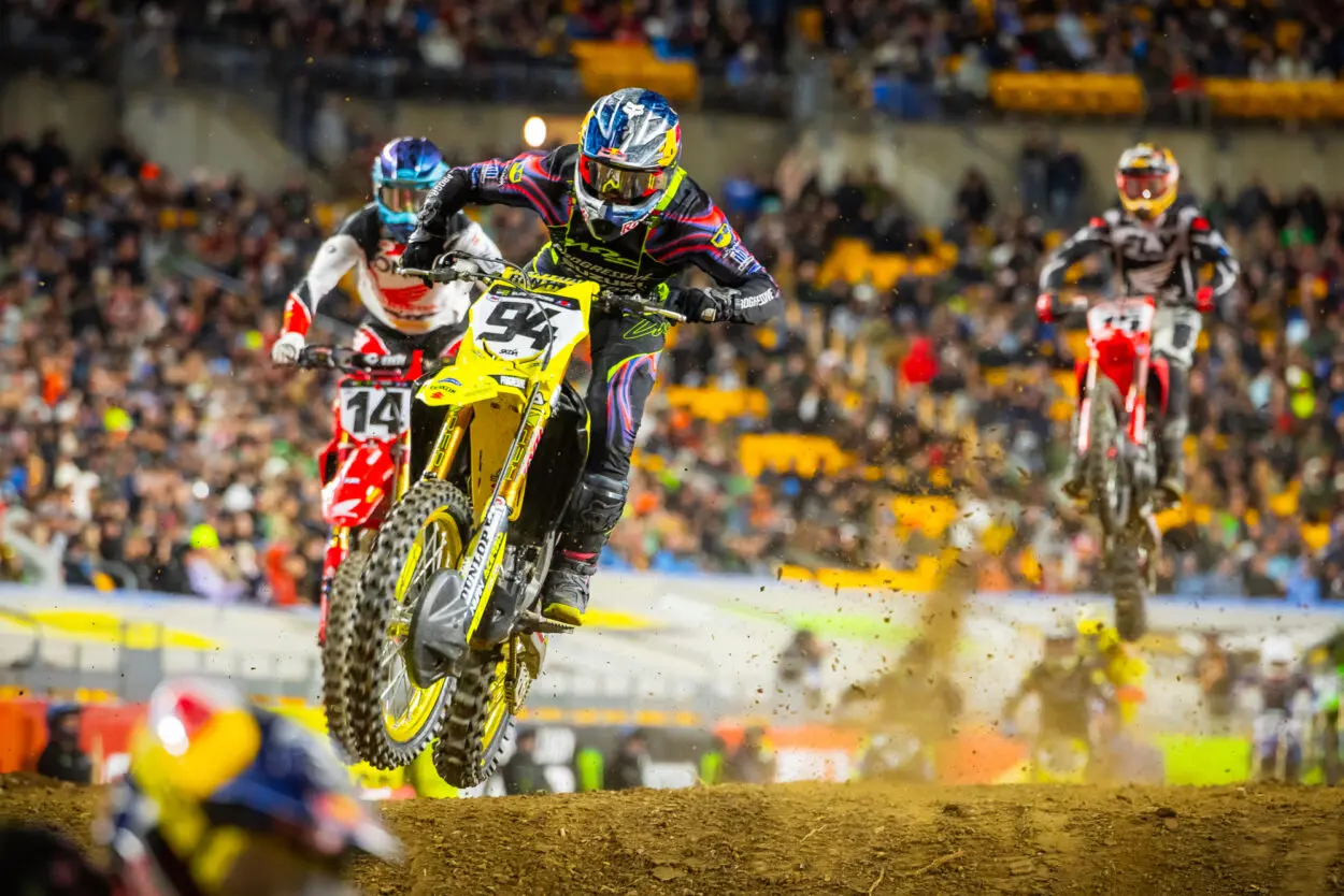 Supercross | Un nuovo incidente ferma Ken Roczen: strappo al legamento della caviglia destra
