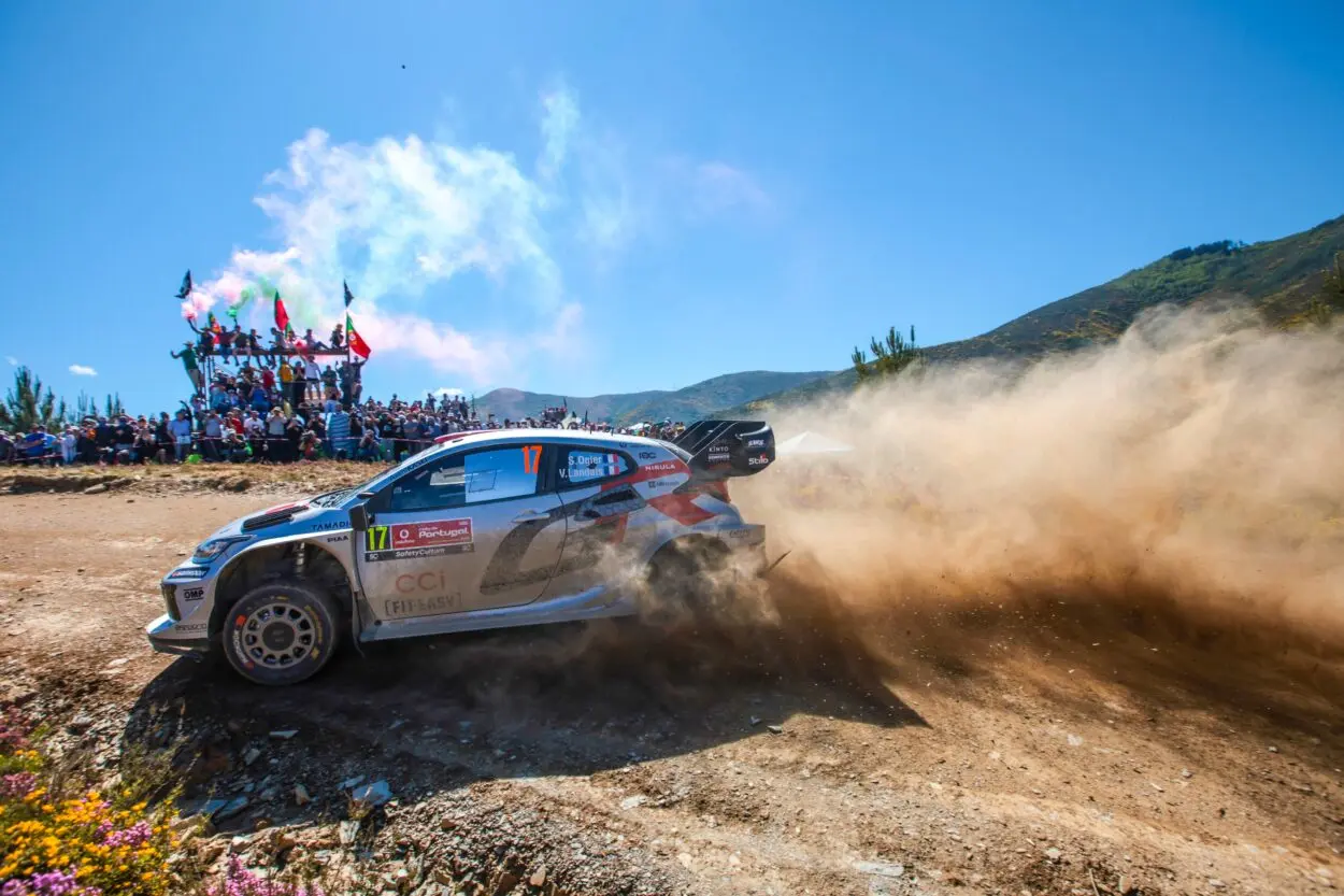 WRC | Rally del Portogallo 2025, PS15-18: il servosterzo tradisce Tänak, Ogier vola al comando