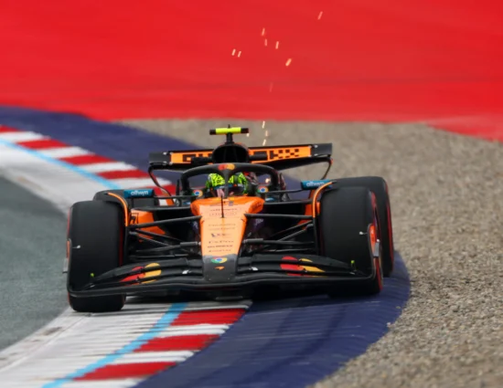 F1 | GP Austria 2025, FP2: Norris il più veloce davanti a Piastri e Verstappen. Quinto tempo per Leclerc, indietro Hamilton (10°) e Antonelli (11°)