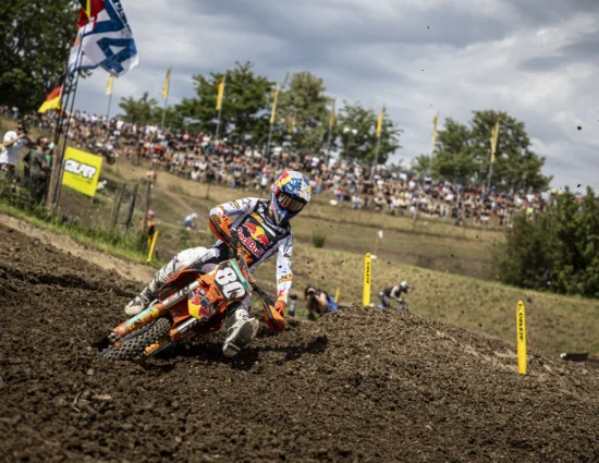 MX2 | GP Germania 2025: Andrea Adamo vince in condizioni miste e passa in testa al mondiale!