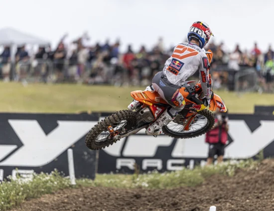 MX2 | GP Gran Bretagna 2025: Längenfelder senza avversari, schiacciante doppietta a Matterley Basin