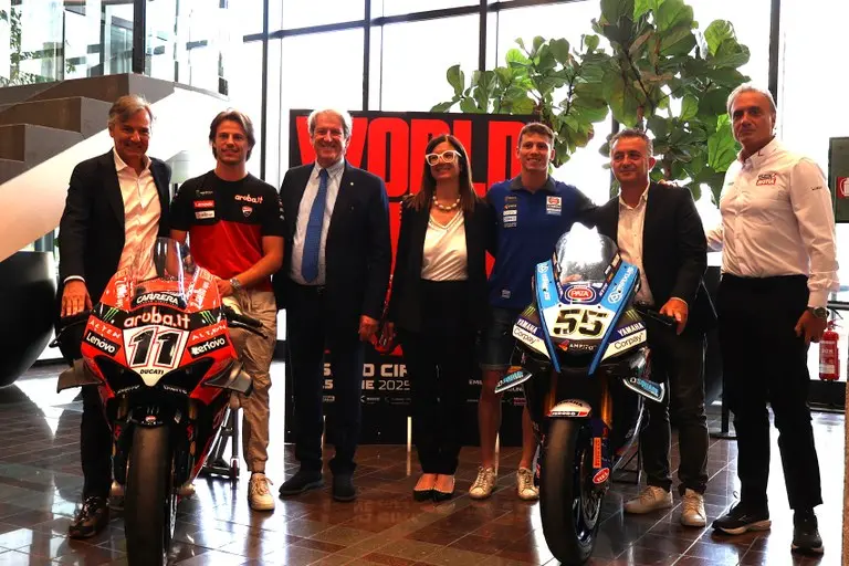 SBK / Supersport | Round Emilia-Romagna: la presentazione a Bologna. Bulega: “Contento di tornare a Misano, gara di casa per me e il team”