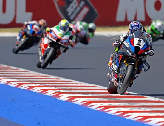 SBK | Round Emilia-Romagna 2025, Warm-Up: Toprak Razgatlioglu domina il turno della domenica. Bulega solo nono