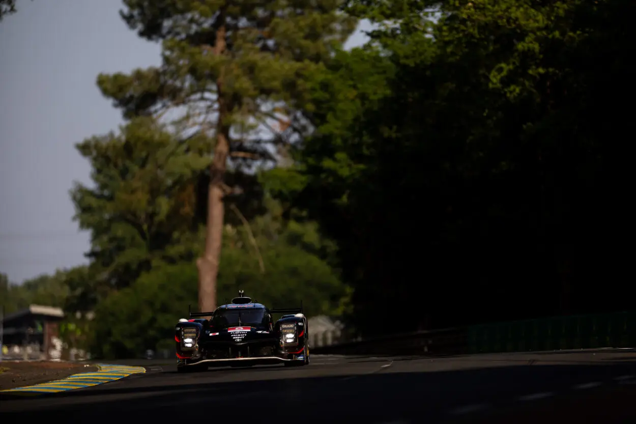 WEC | 24h di Le Mans 2025, FP2: Sébastien Buemi firma il miglior tempo su Toyota #8, Cadillac #12 e Ferrari #83 (con tempo annullato) seguono