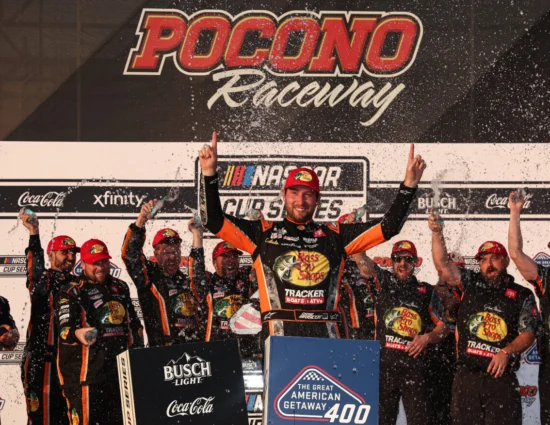 NASCAR | Cup Series, Pocono 2025: Briscoe vince la prima gara stagionale all’ultima goccia di benzina