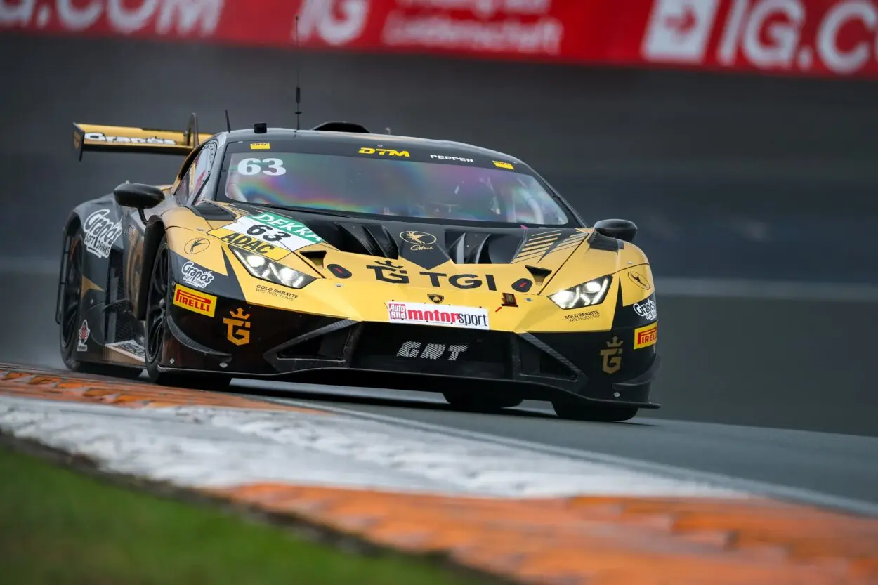 DTM | Zandvoort 2025, Qualifiche 1: Jordan Pepper batte la concorrenza (anche se per pochi millesimi) sul bagnato