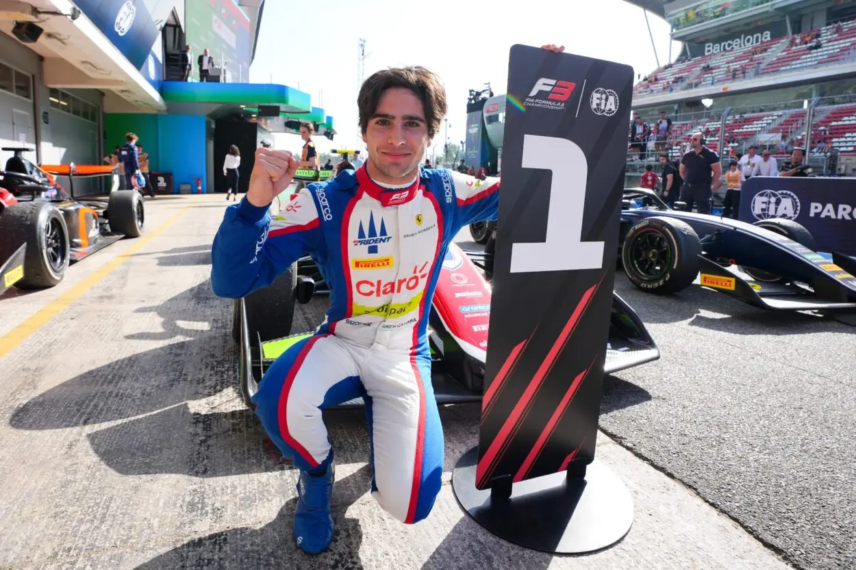 F3 | GP Spagna 2025: Camara vince ancora e allunga in campionato, sul podio Nael e Van Hoepen